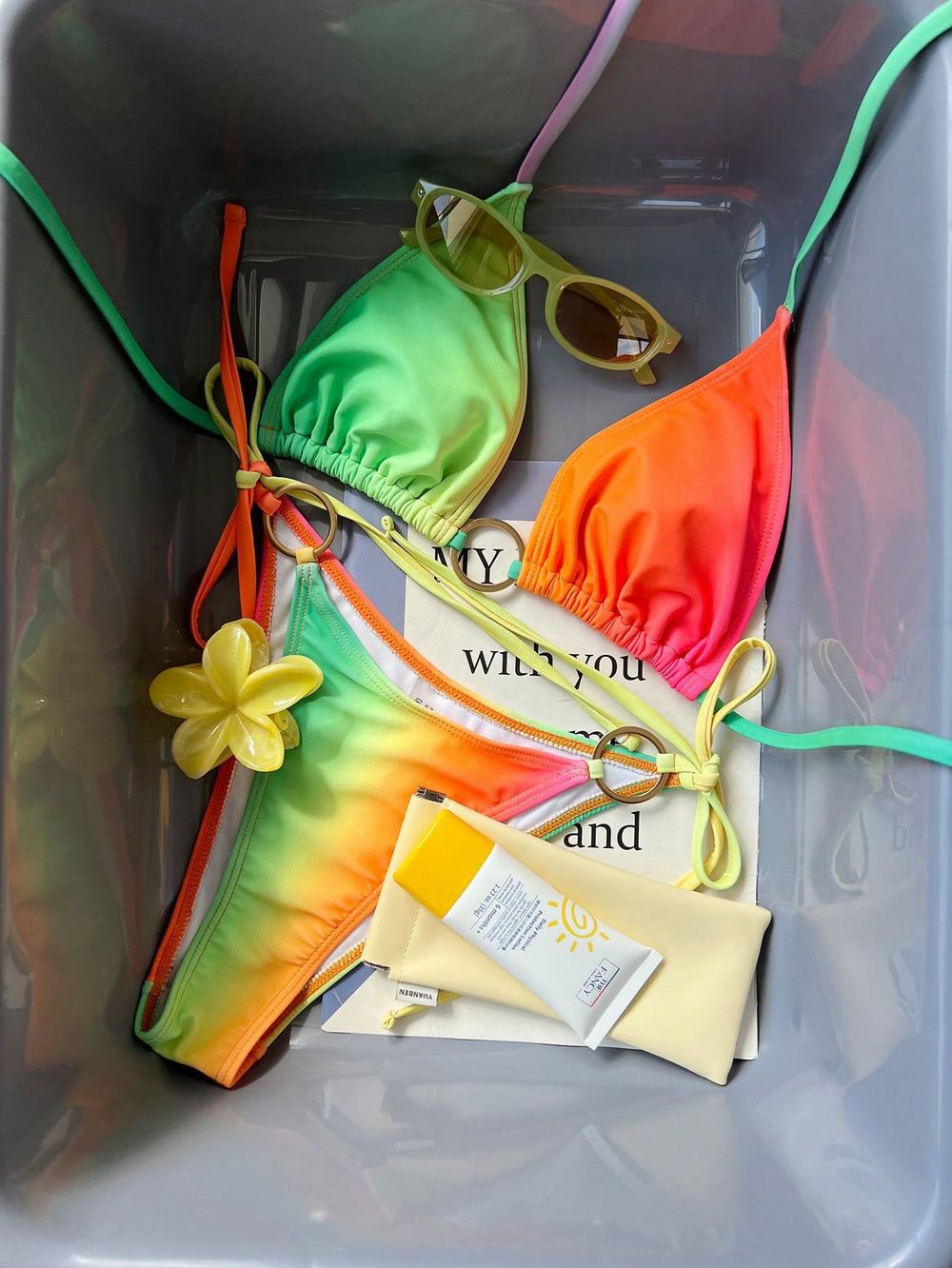 swimwear gradient color band